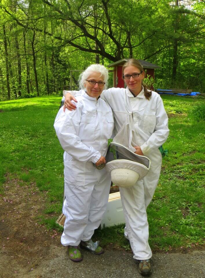 molly and jennie beekeeping